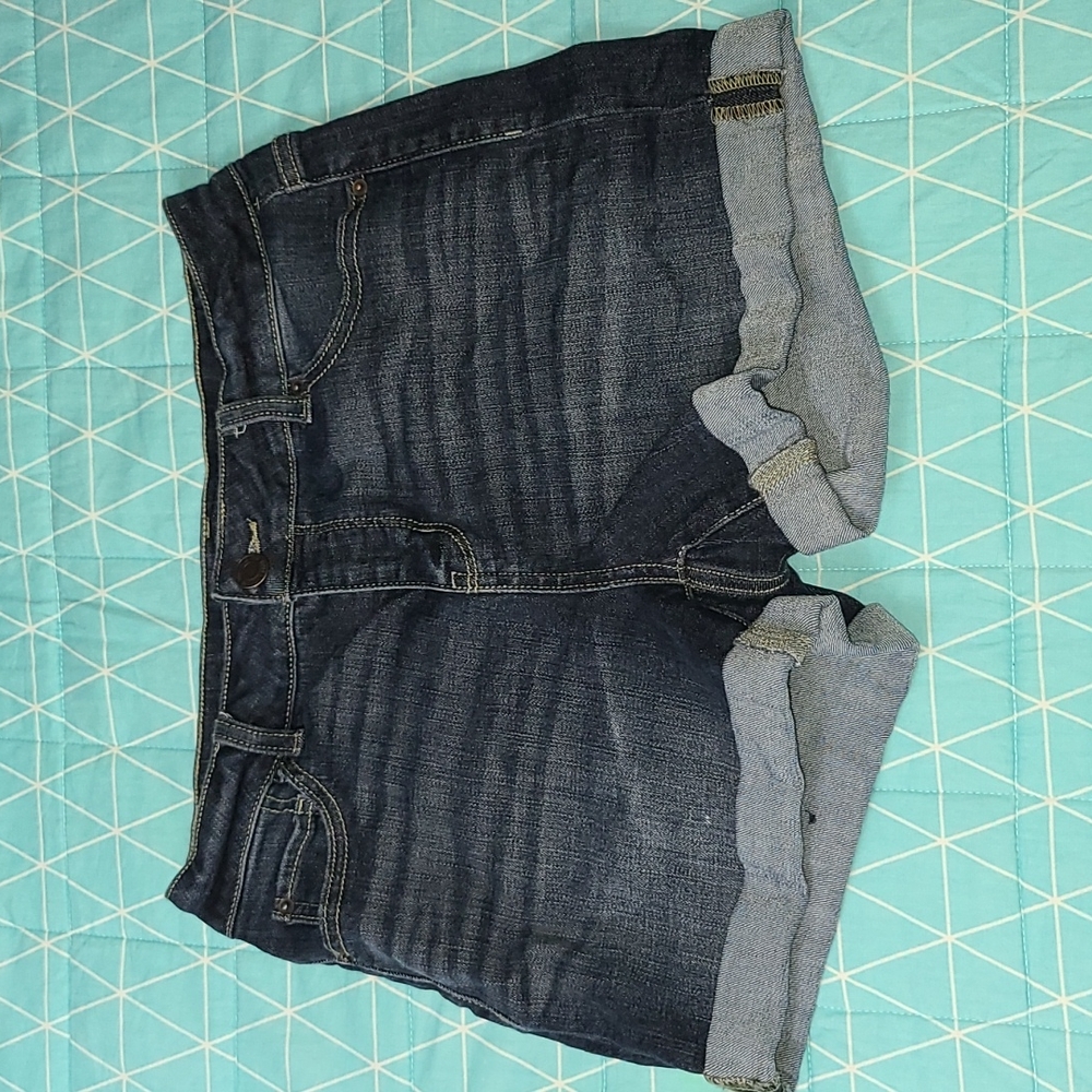Time and Tru Mid Rise Denim Shorts Women's Size 6